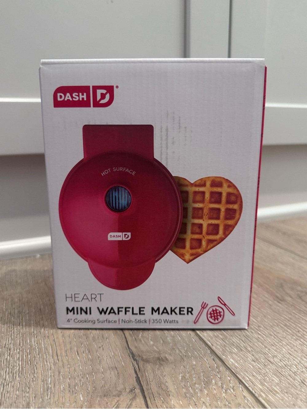 Dash Heart Mini Waffle Maker